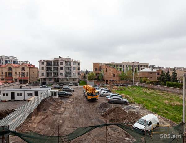 1-senyakanoc-bnakaran-vacharq-Yerevan-Center