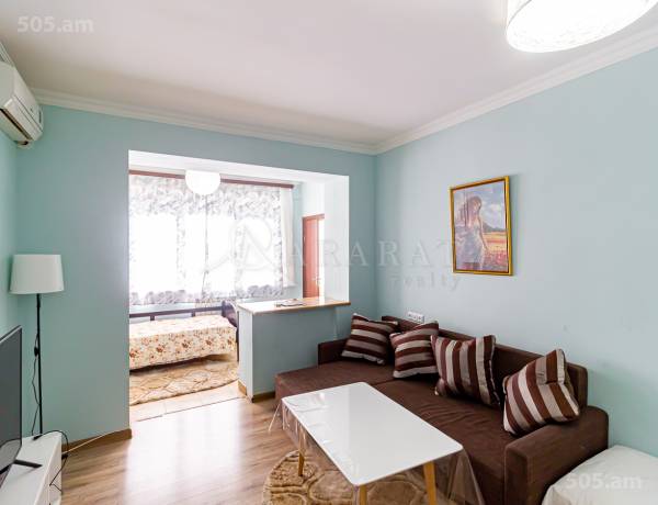 2-senyakanoc-bnakaran-vacharq-Yerevan-Center