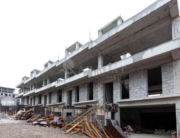 arandznatun-vacharq-Yerevan-Avan