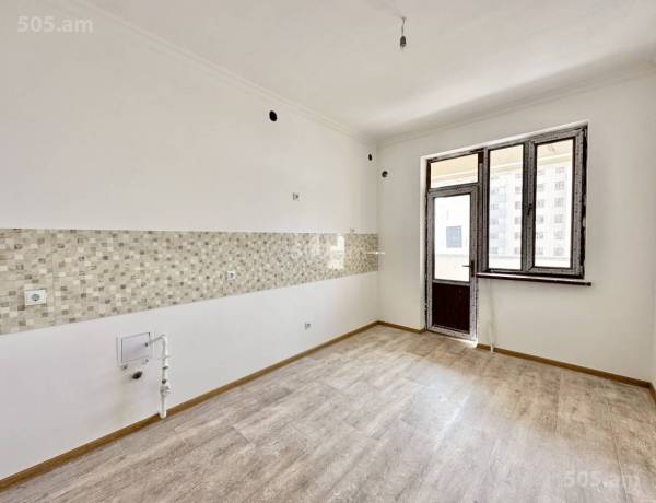 3-senyakanoc-bnakaran-vacharq-Yerevan-Center