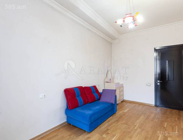 4-senyakanoc-bnakaran-vacharq-Yerevan-Center