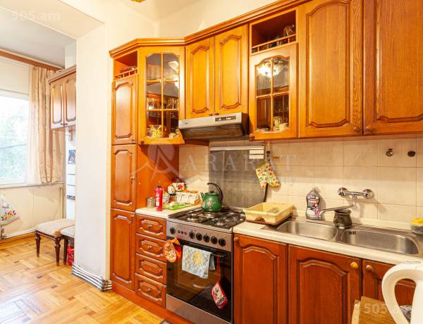 3-senyakanoc-bnakaran-vacharq-Yerevan-Center