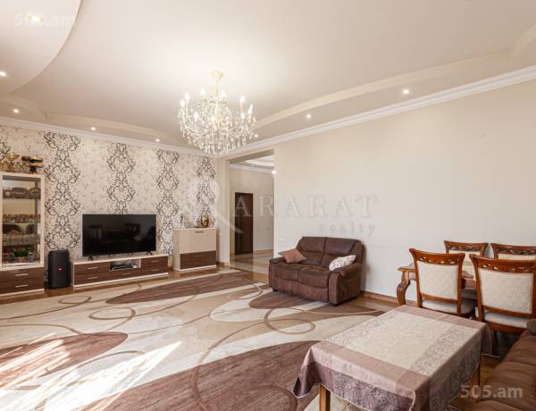 arandznatun-vacharq-Yerevan-Avan