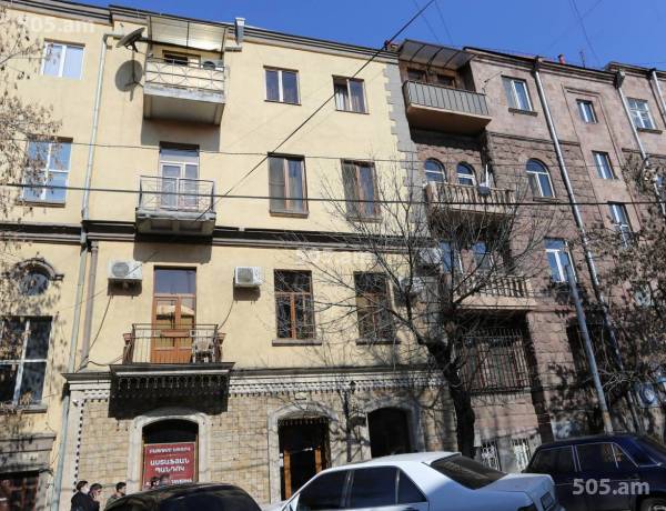 4-senyakanoc-bnakaran-vacharq-Yerevan-Center