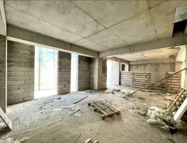 2-senyakanoc-bnakaran-vacharq-Yerevan-Center