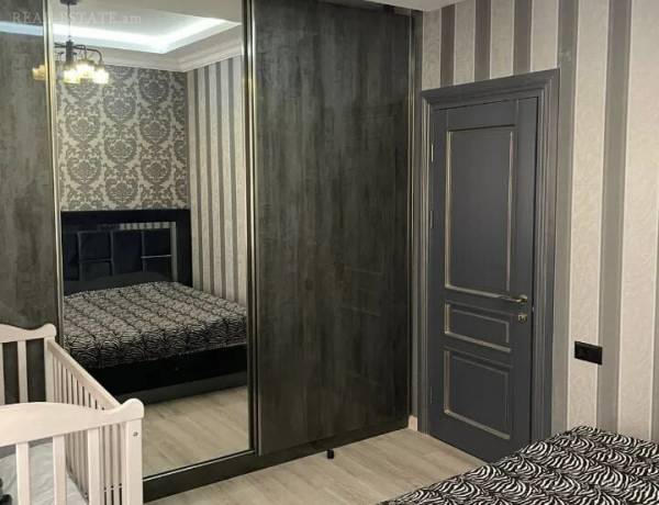 5-senyakanoc-bnakaran-vacharq-Yerevan-Center