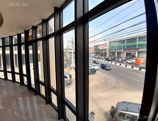 komercion-vacharq-Yerevan-Center