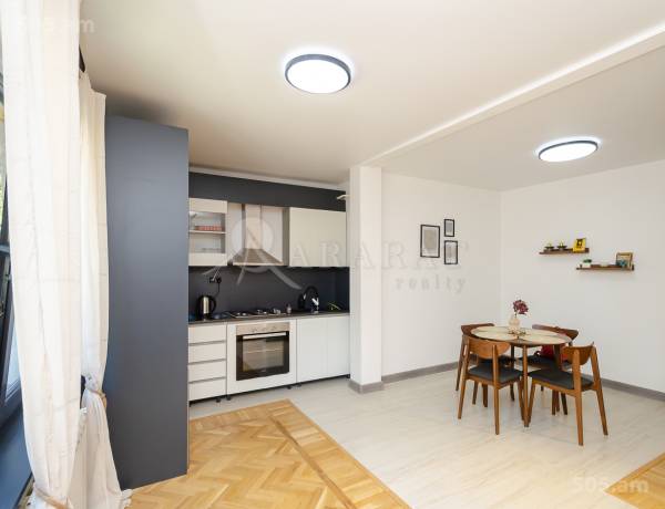 2-senyakanoc-bnakaran-vacharq-Yerevan-Center