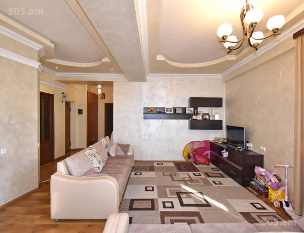 3-senyakanoc-bnakaran-vacharq-Yerevan-Center