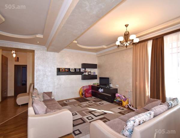 3-senyakanoc-bnakaran-vacharq-Yerevan-Center
