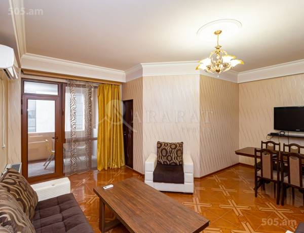 1-senyakanoc-bnakaran-vacharq-Yerevan-Center