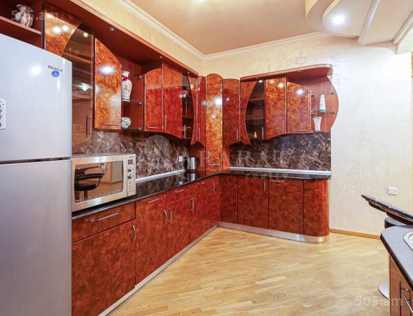 3-senyakanoc-bnakaran-vacharq-Yerevan-Center